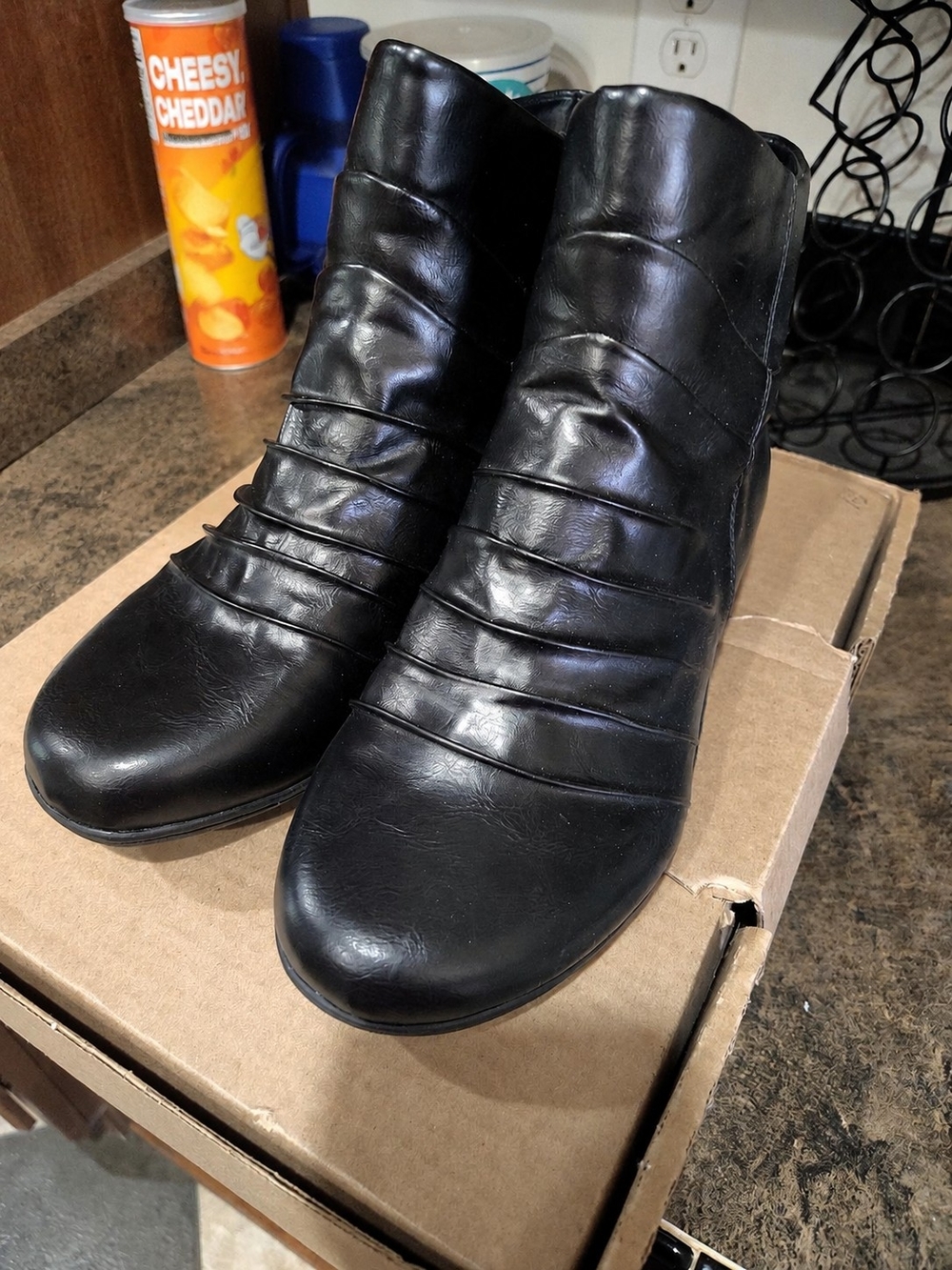 comfortview Black Pleated Ankle Boots